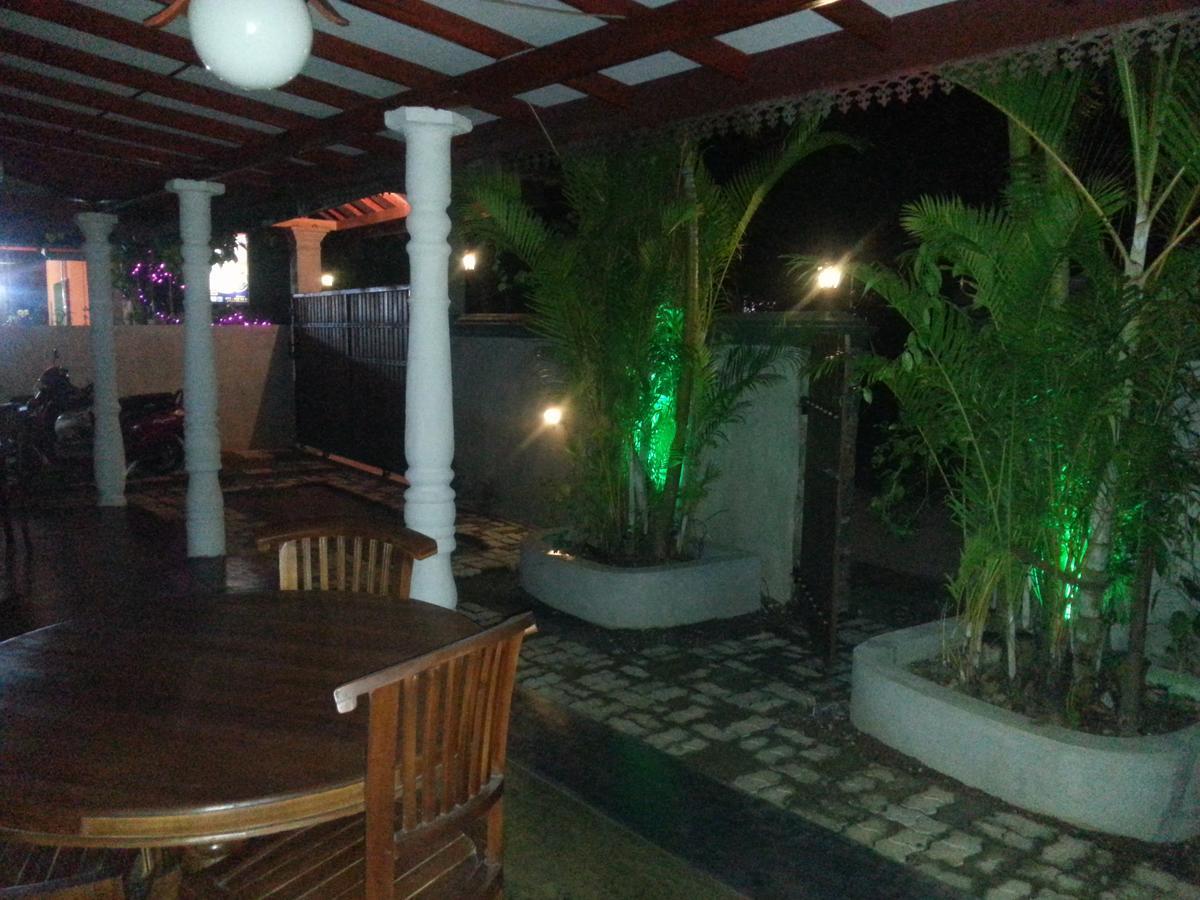 Shantha Surf Villa Weligama Exteriör bild